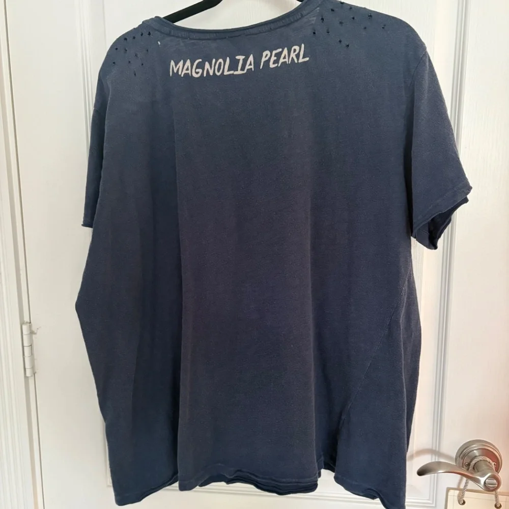 Magnolia Pearl star T-shirt - Picture 3 of 3